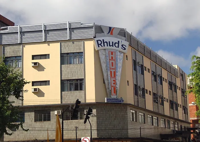 Rhud\'S Hotel